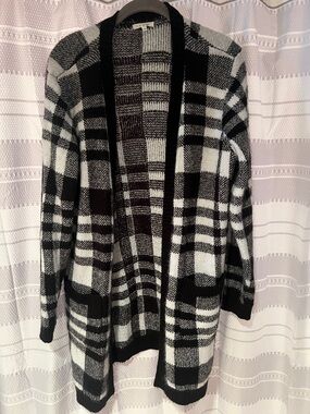 Maurices Black & White Plaid Open-Front Cardigan